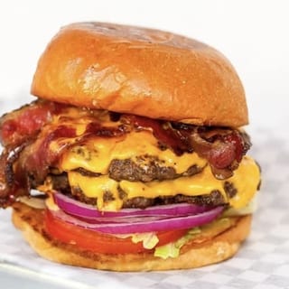 L Bacon Cheeseburger